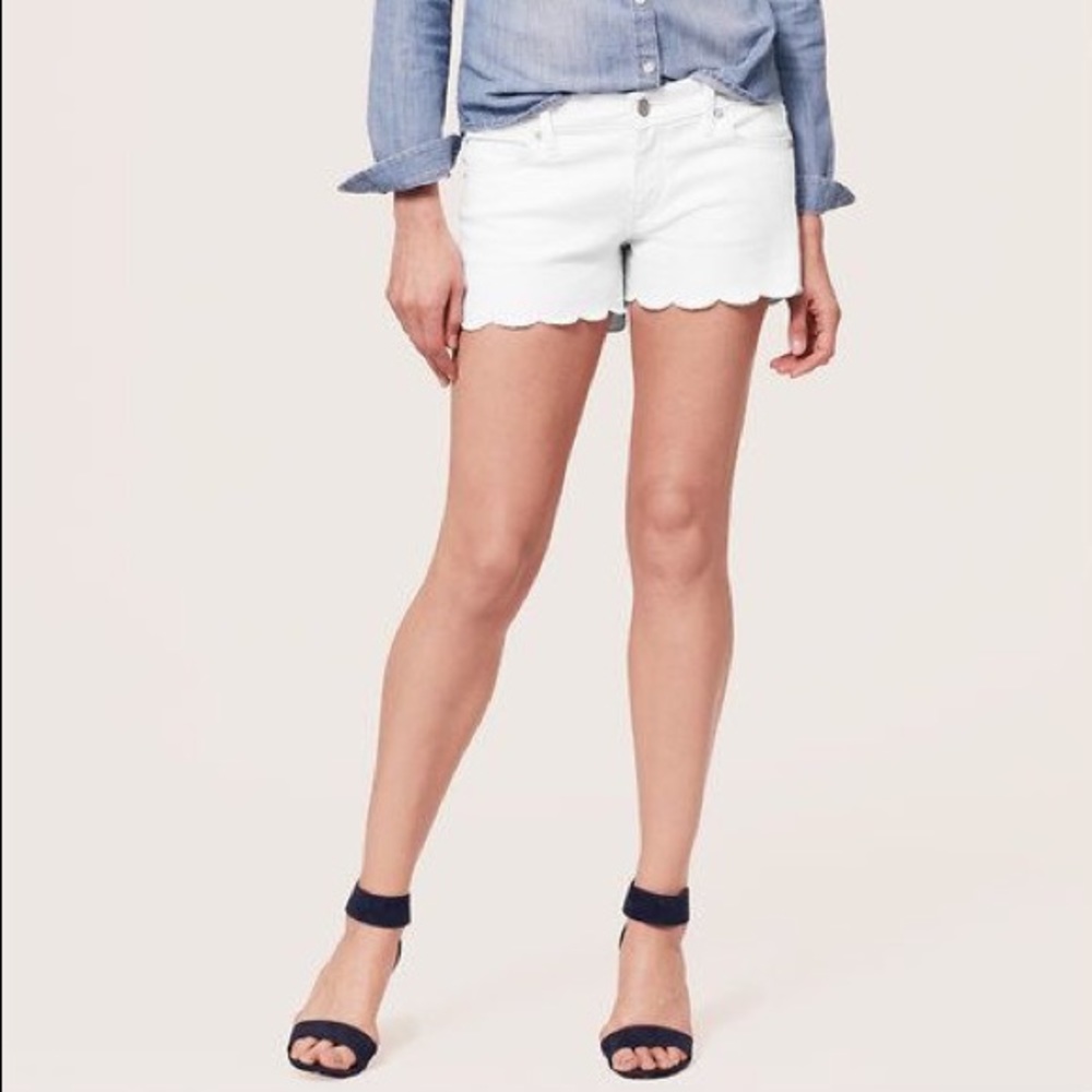 LOFT White Scallop Hem Denim Shorts Sz 28/6 NWOT